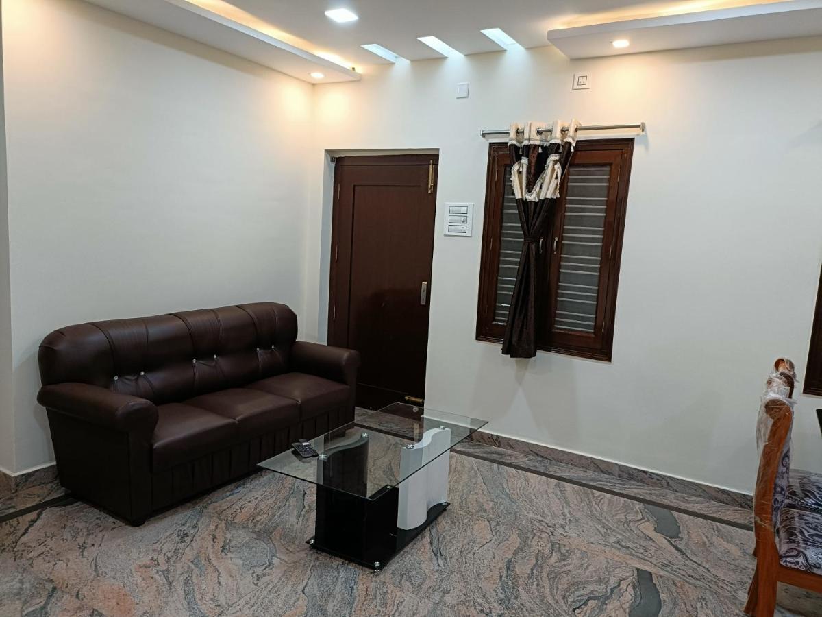 Four Seasons Home Stay Tirupati Eksteriør bilde