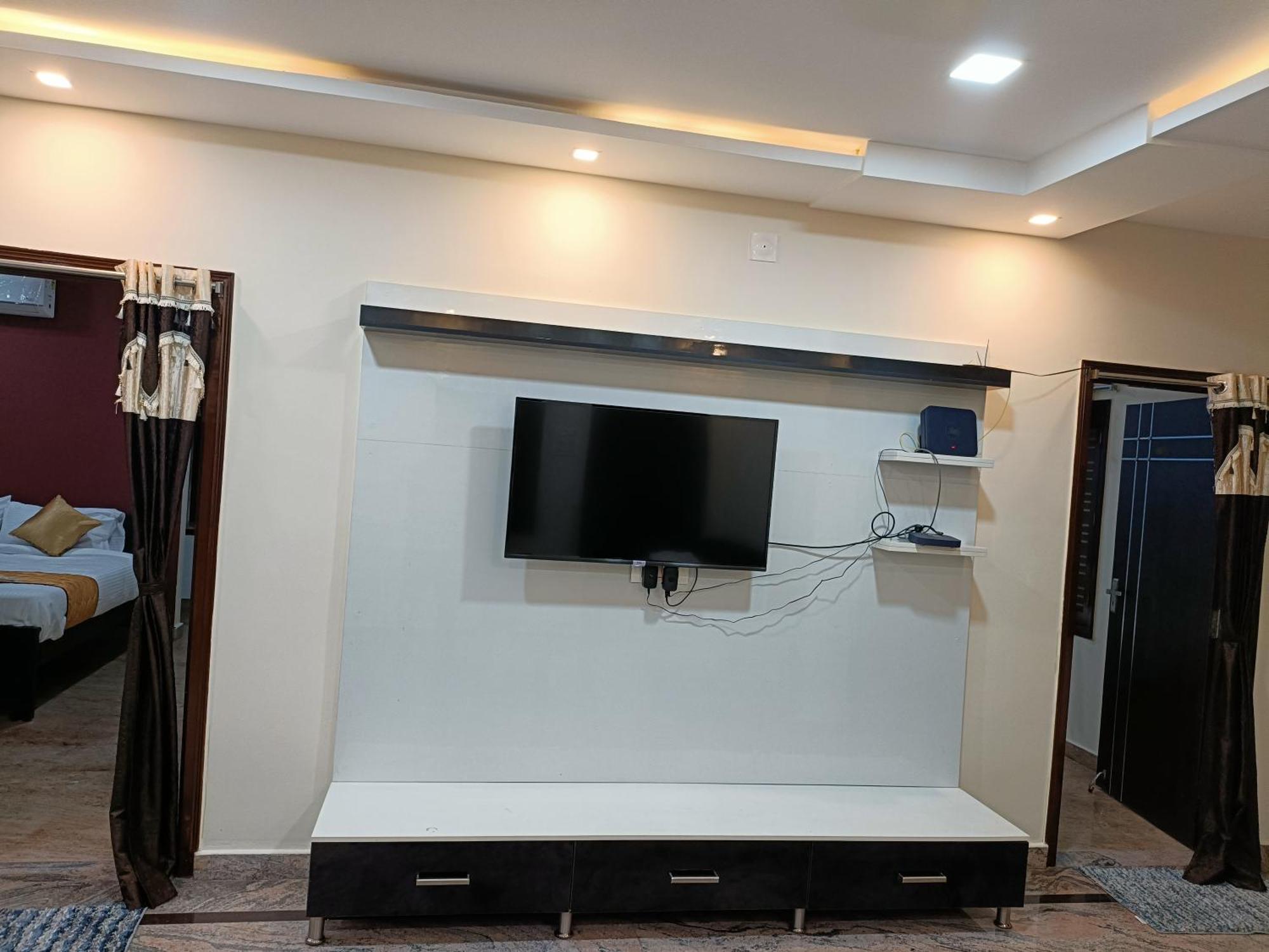 Four Seasons Home Stay Tirupati Eksteriør bilde